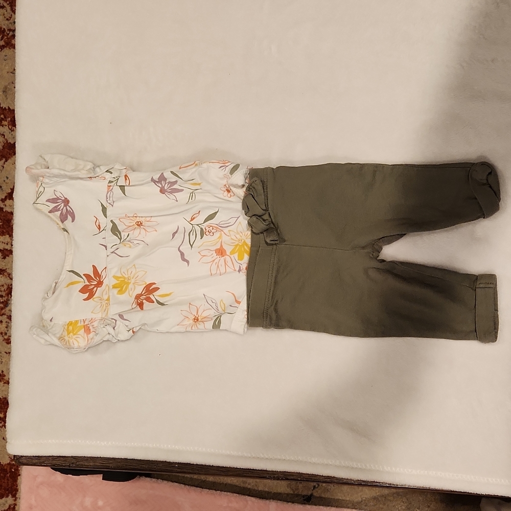 Carter's 2-piece floral bodysuit pant set